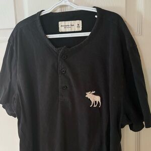 Abercrombie & Fitch Black Henley Shirt Size Medium